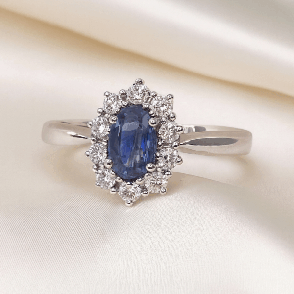 anello zaffiro e diamanti