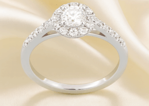 anello solitario diamante