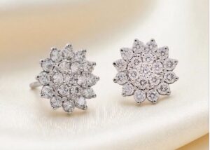 ORECCHINI A FIORE CON DIAMANTI OR03