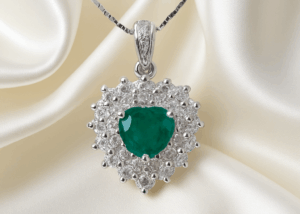 PENDENTE SMERALDO CUORE E DIAMANTI