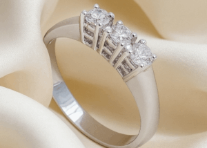 anello trilogy diamante